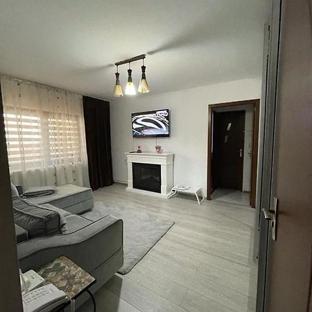 Apartament Gallamar Bîrlad Exterior photo