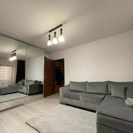 Apartament Gallamar Bîrlad Exterior photo