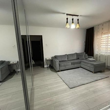 Apartament Gallamar Bîrlad Exterior photo